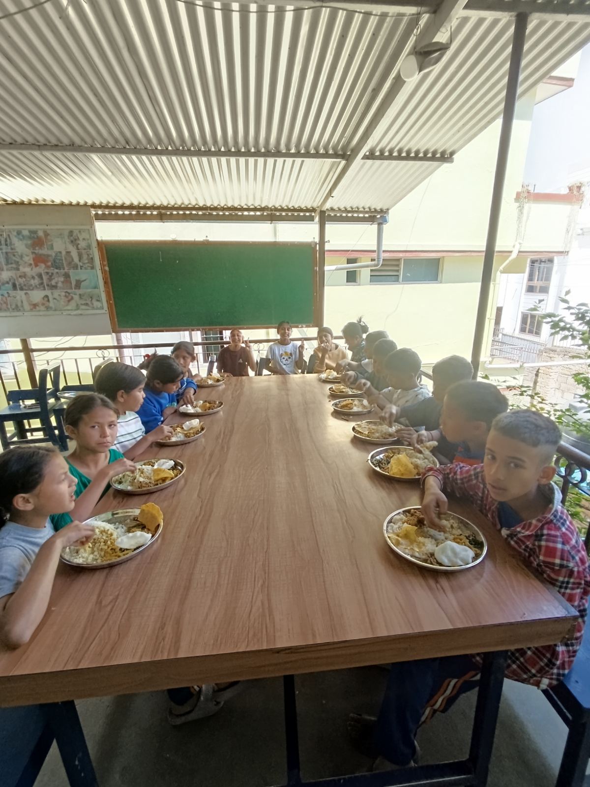 Distribution of meals