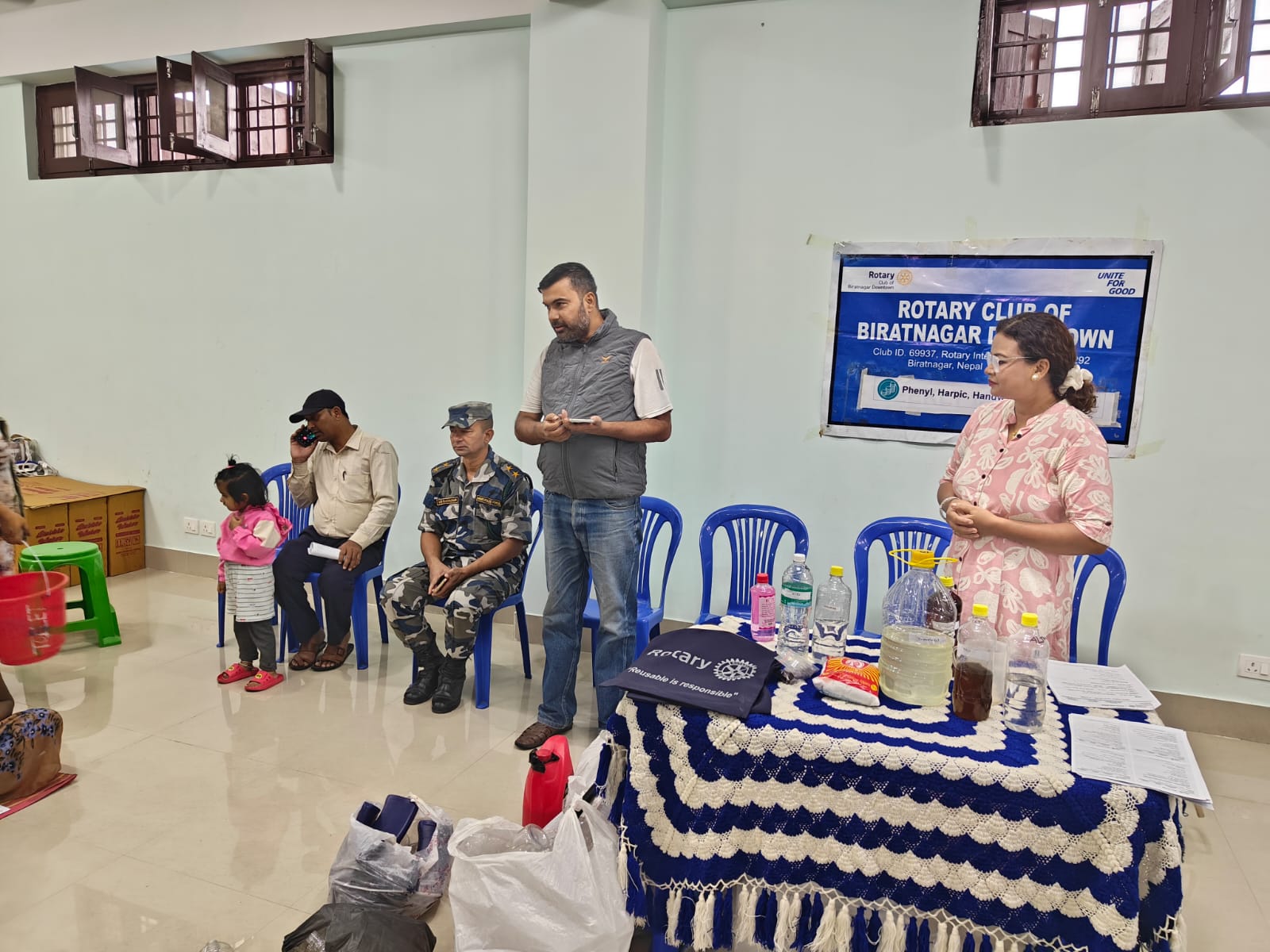Training for Female Prisoners to make phenyl, Toilet CLeaner and Liquid SOap